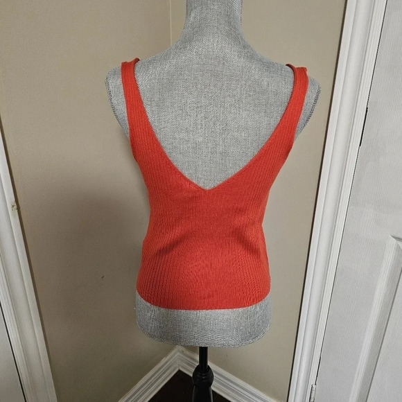 H&M V neck Top  Knit Short Carrot Size M - Picture 5 of 5